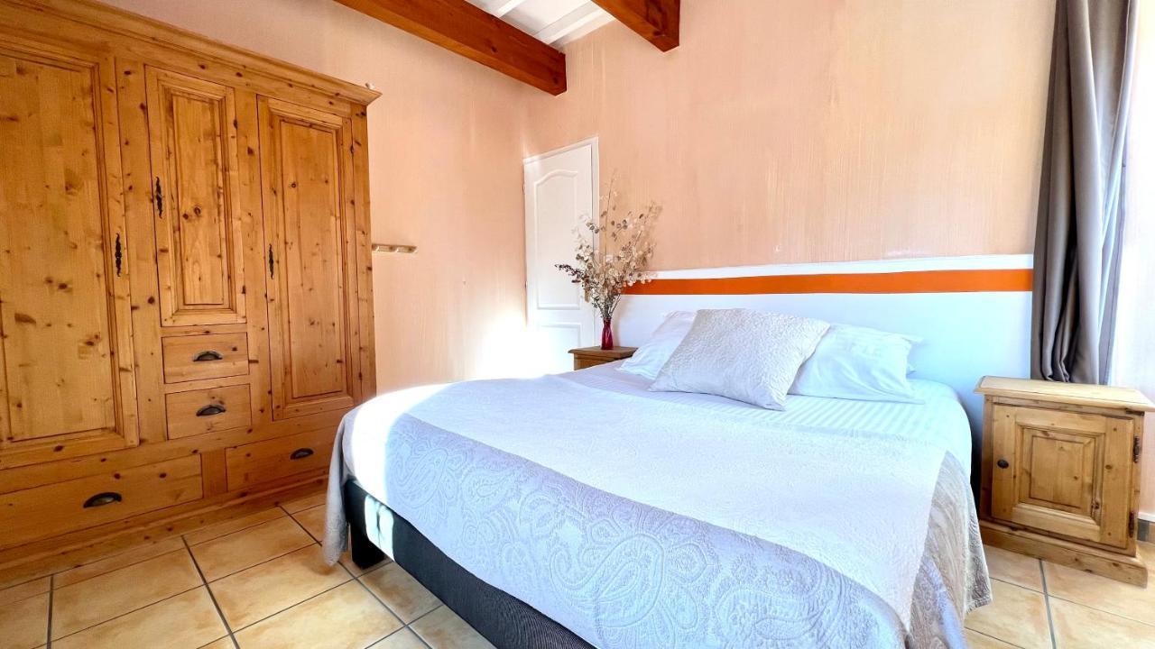 Logis Hotel Restaurant Le Domaine De L'Eau Vive Largentiere Exterior photo