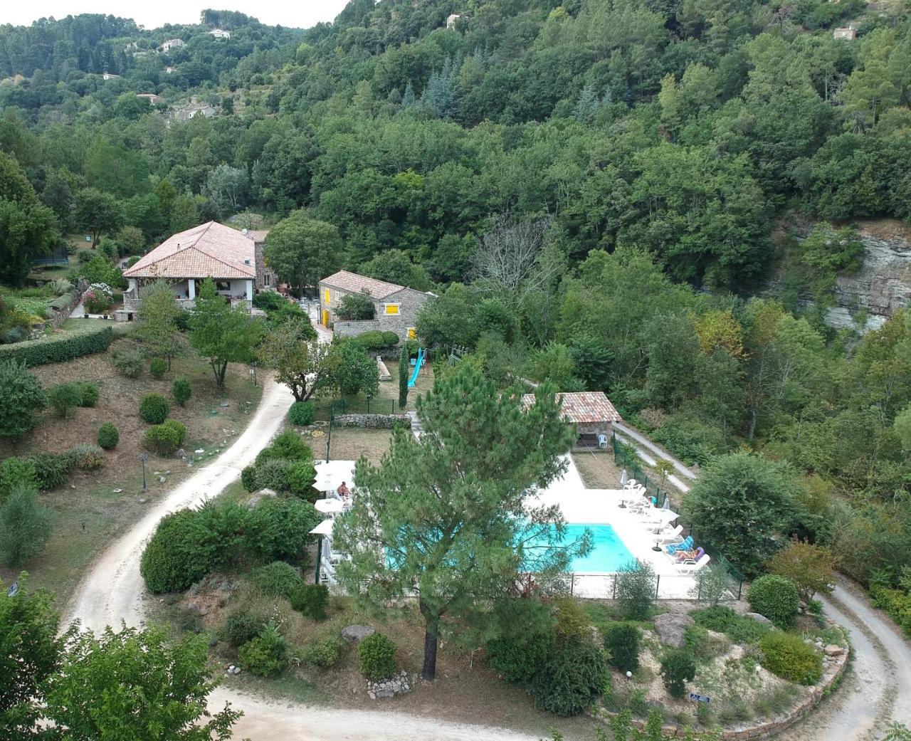 Logis Hotel Restaurant Le Domaine De L'Eau Vive Largentiere Exterior photo